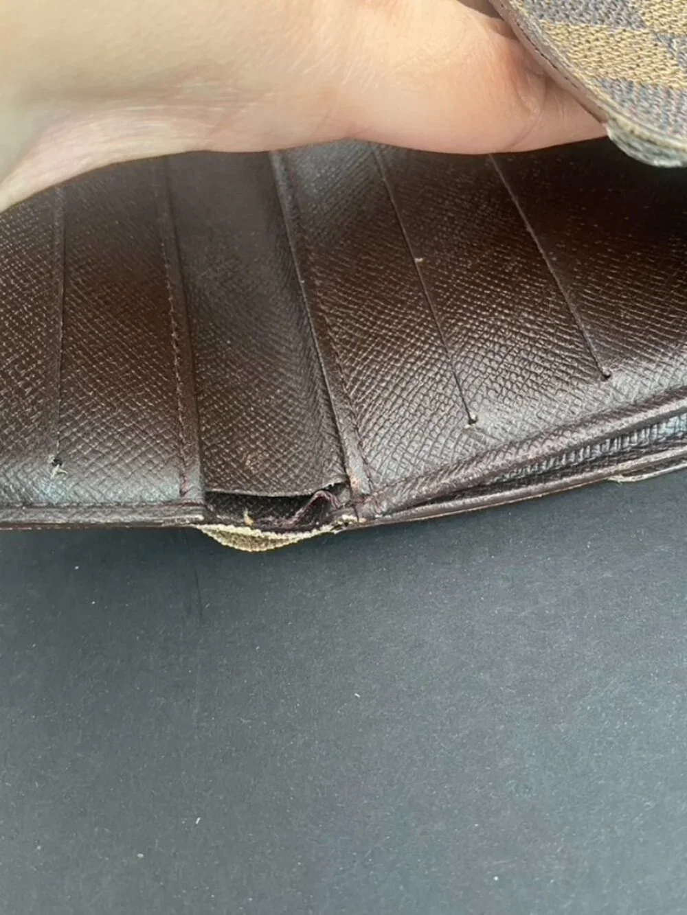 Louis Vuitton Damier E Elise Wallet